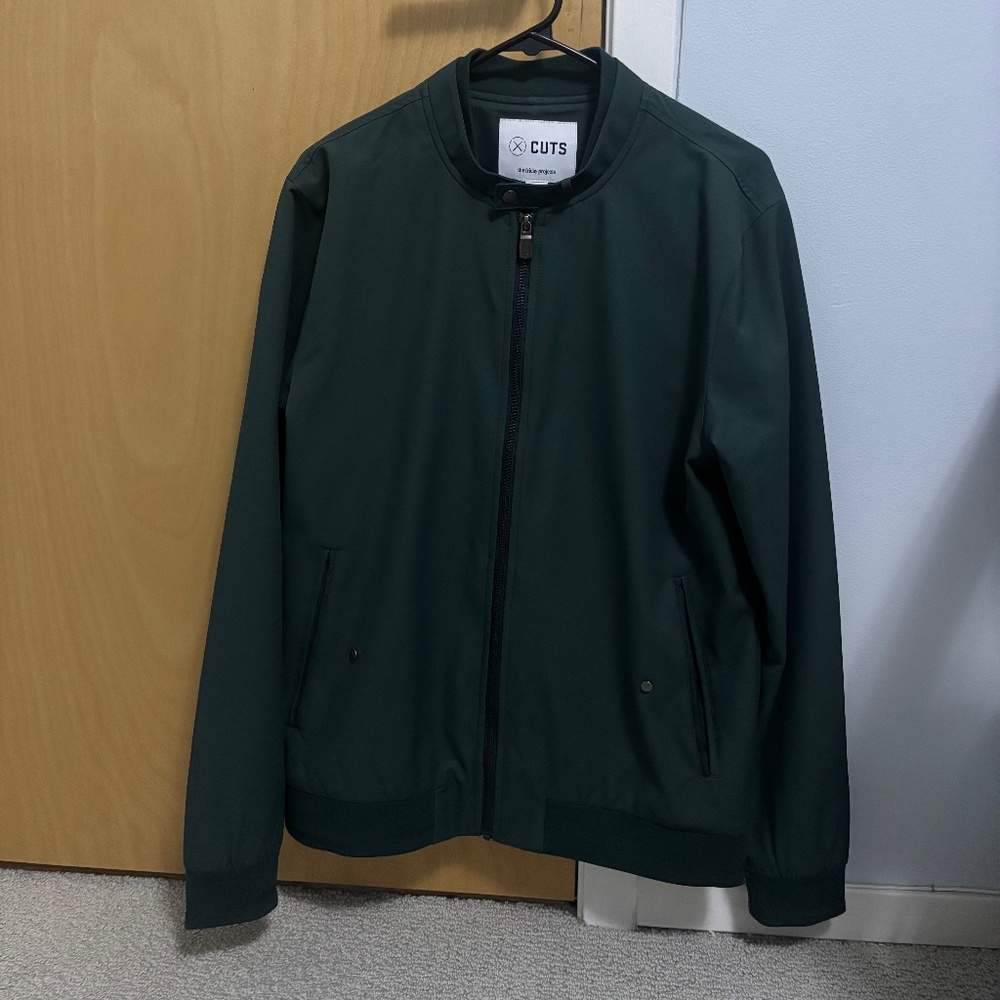 Cuts Legacy Bomber | Bonsai Trim-fit Polyester
